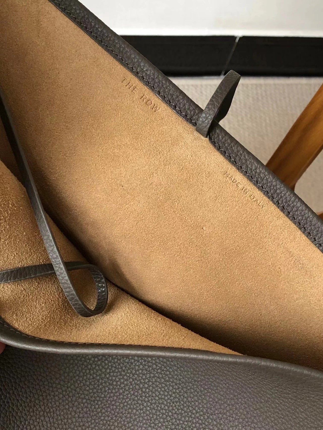 The NS Park Cowhide Single Shoulder Bag Handbag Row Bucket Tote