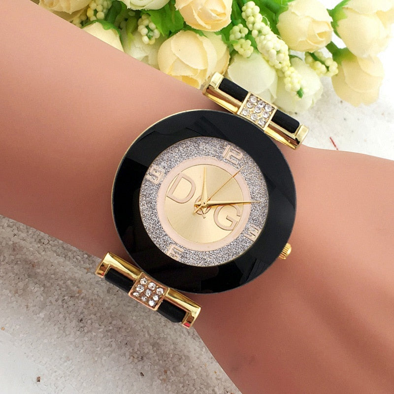 Simple Black White Quartz Watches Women Minimalist Design Silicone Strap Wristwatch Big Dial Women Fashion Creative Watch